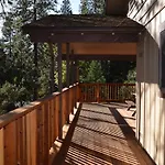 11B Sequoia House