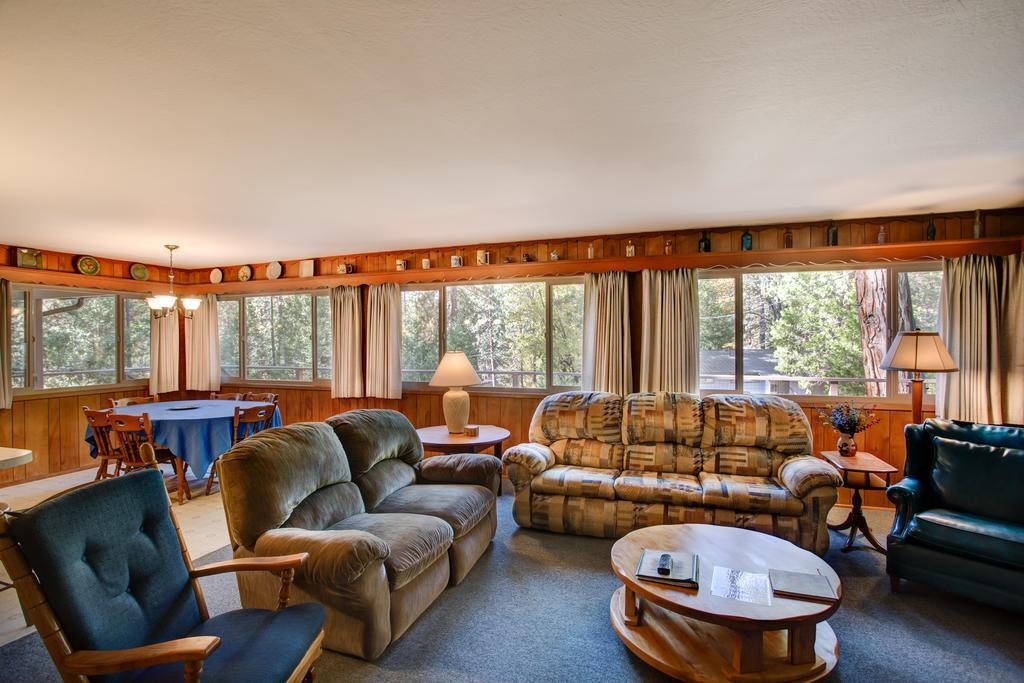 Chalet 11b Sequoia House *