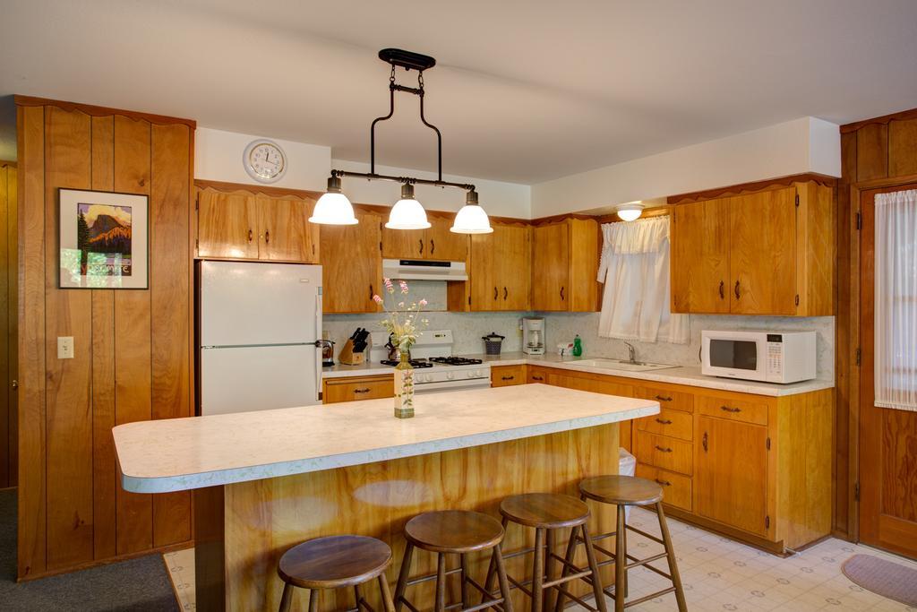 11b Sequoia House Chalet