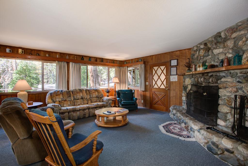 Chalet 11b Sequoia House *