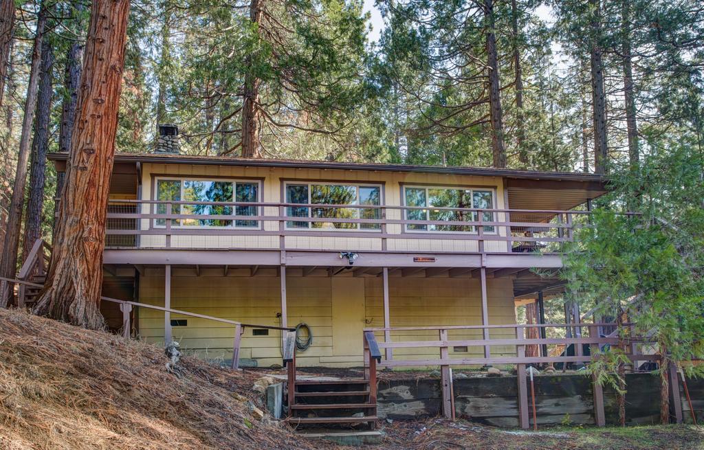 11b Sequoia House * Wawona